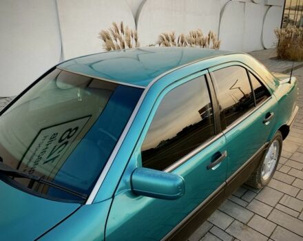 Зелений Мерседес Ц-Клас, об'ємом двигуна 2.3 л та пробігом 600 тис. км за 2500 $, фото 3 на Automoto.ua