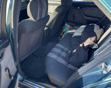 Зеленый Мерседес Ц-Класс, объемом двигателя 1.8 л и пробегом 361 тыс. км за 3300 $, фото 3 на Automoto.ua