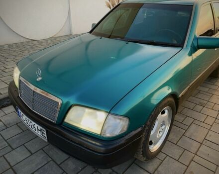 Зелений Мерседес Ц-Клас, об'ємом двигуна 2.3 л та пробігом 600 тис. км за 2500 $, фото 2 на Automoto.ua