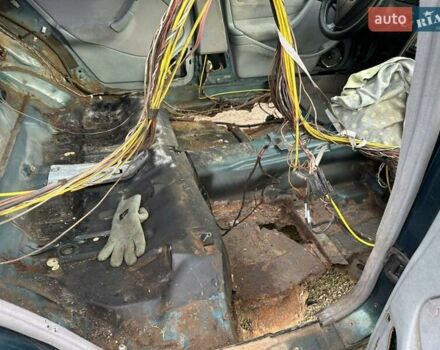 Зелений Мерседес Ц-Клас, об'ємом двигуна 1.8 л та пробігом 200 тис. км за 1200 $, фото 2 на Automoto.ua