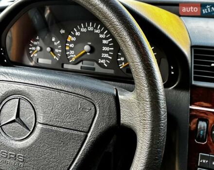 Мерседес Ц-Класс 1997 в Луцке на Automoto.ua Зеленый Мерседес Ц-Класс, объемом двигателя 1.8 л и пробегом 123 тыс. км за 6299 $, фото 39 на Automoto.ua