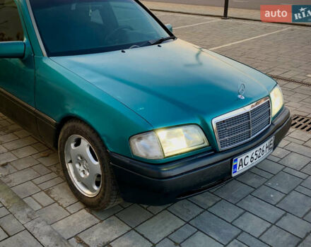 Зелений Мерседес Ц-Клас, об'ємом двигуна 2.3 л та пробігом 600 тис. км за 2500 $, фото 5 на Automoto.ua
