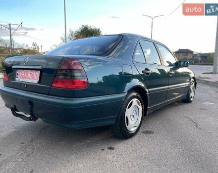 Мерседес Ц-Класс 1997 в Луцке на Automoto.ua Зеленый Мерседес Ц-Класс, объемом двигателя 1.8 л и пробегом 123 тыс. км за 6299 $, фото 12 на Automoto.ua