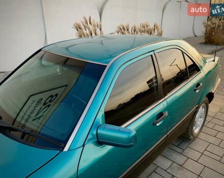 Зелений Мерседес Ц-Клас, об'ємом двигуна 2.3 л та пробігом 600 тис. км за 2500 $, фото 3 на Automoto.ua