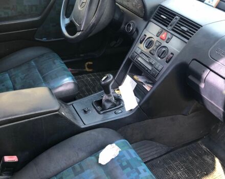 Мерседес Ц-Класс 1997 в Рава-Русская на Automoto.ua Зеленый Мерседес Ц-Класс, объемом двигателя 1.8 л и пробегом 260 тыс. км за 2800 $, фото 2 на Automoto.ua