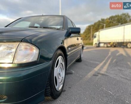 Мерседес Ц-Класс 1997 в Луцке на Automoto.ua Зеленый Мерседес Ц-Класс, объемом двигателя 1.8 л и пробегом 123 тыс. км за 6299 $, фото 19 на Automoto.ua