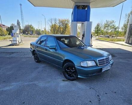 Зеленый Мерседес Ц-Класс, объемом двигателя 1.8 л и пробегом 280 тыс. км за 2550 $, фото 3 на Automoto.ua