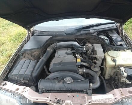 Зелений Мерседес Ц-Клас, об'ємом двигуна 1.8 л та пробігом 400 тис. км за 1000 $, фото 7 на Automoto.ua