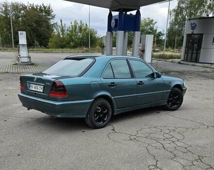 Зеленый Мерседес Ц-Класс, объемом двигателя 1.8 л и пробегом 250 тыс. км за 2750 $, фото 6 на Automoto.ua