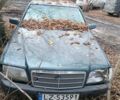 Зелений Мерседес Ц-Клас, об'ємом двигуна 2.5 л та пробігом 320 тис. км за 500 $, фото 1 на Automoto.ua
