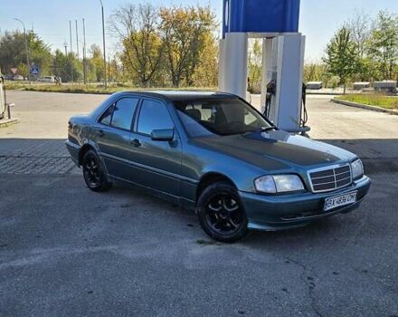 Зелений Мерседес Ц-Клас, об'ємом двигуна 1.8 л та пробігом 280 тис. км за 2650 $, фото 5 на Automoto.ua