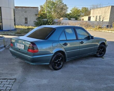 Зеленый Мерседес Ц-Класс, объемом двигателя 1.8 л и пробегом 280 тыс. км за 2700 $, фото 4 на Automoto.ua