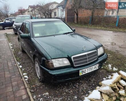 Зеленый Мерседес Ц-Класс, объемом двигателя 1.8 л и пробегом 300 тыс. км за 1999 $, фото 5 на Automoto.ua