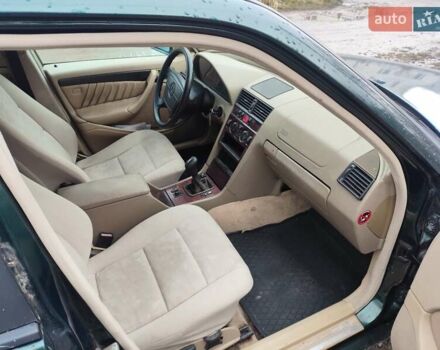 Зеленый Мерседес Ц-Класс, объемом двигателя 1.8 л и пробегом 300 тыс. км за 1999 $, фото 11 на Automoto.ua