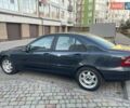 Зеленый Мерседес Ц-Класс, объемом двигателя 2 л и пробегом 196 тыс. км за 5300 $, фото 4 на Automoto.ua