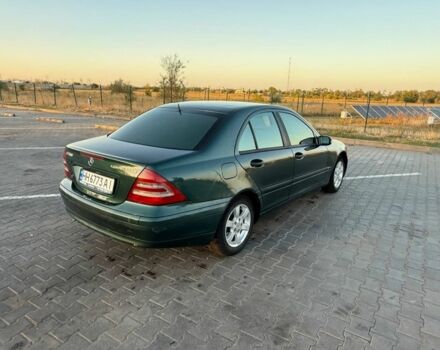 Зеленый Мерседес Ц-Класс, объемом двигателя 2 л и пробегом 348 тыс. км за 3000 $, фото 6 на Automoto.ua