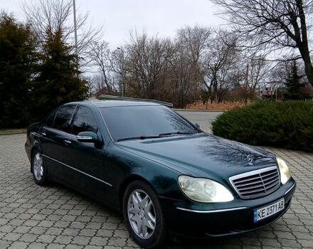 Зеленый Мерседес Ц-Класс, объемом двигателя 3.5 л и пробегом 0 тыс. км за 6700 $, фото 1 на Automoto.ua