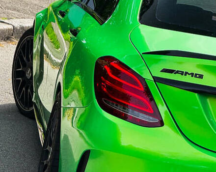 Зеленый Мерседес Ц-Класс, объемом двигателя 3.98 л и пробегом 99 тыс. км за 35000 $, фото 9 на Automoto.ua