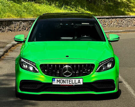 Зеленый Мерседес Ц-Класс, объемом двигателя 3.98 л и пробегом 99 тыс. км за 35000 $, фото 3 на Automoto.ua