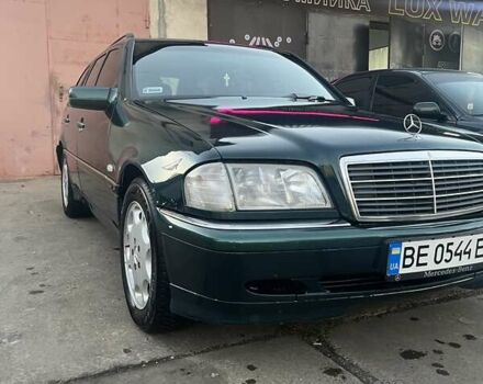 Мерседес Ц-Класс 1997 в Баштанке на Automoto.ua Зеленый Мерседес Ц-Класс, объемом двигателя 2.5 л и пробегом 436 тыс. км за 4200 $, фото 1 на Automoto.ua