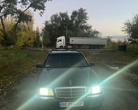 Мерседес Ц-Класс 1997 в Баштанке на Automoto.ua Зеленый Мерседес Ц-Класс, объемом двигателя 2.5 л и пробегом 436 тыс. км за 4200 $, фото 5 на Automoto.ua