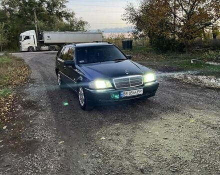 Мерседес Ц-Класс 1997 в Баштанке на Automoto.ua Зеленый Мерседес Ц-Класс, объемом двигателя 2.5 л и пробегом 436 тыс. км за 4200 $, фото 8 на Automoto.ua