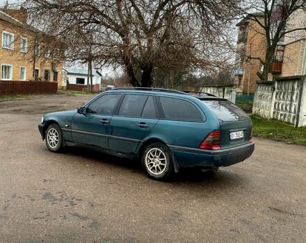 Зеленый Мерседес Ц-Класс, объемом двигателя 1.8 л и пробегом 350 тыс. км за 2100 $, фото 7 на Automoto.ua