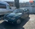 Зеленый Мерседес Ц-Класс, объемом двигателя 2.7 л и пробегом 230 тыс. км за 3699 $, фото 1 на Automoto.ua