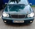 Зеленый Мерседес Ц-Класс, объемом двигателя 1.8 л и пробегом 220 тыс. км за 5500 $, фото 1 на Automoto.ua