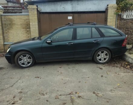 Зеленый Мерседес Ц-Класс, объемом двигателя 0 л и пробегом 240 тыс. км за 2800 $, фото 1 на Automoto.ua