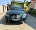 Зелений Мерседес Ц-Клас, об'ємом двигуна 2.15 л та пробігом 273 тис. км за 12200 $, фото 1 на Automoto.ua