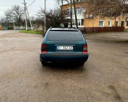 Зеленый Мерседес Ц-Класс, объемом двигателя 1.8 л и пробегом 350 тыс. км за 2100 $, фото 1 на Automoto.ua