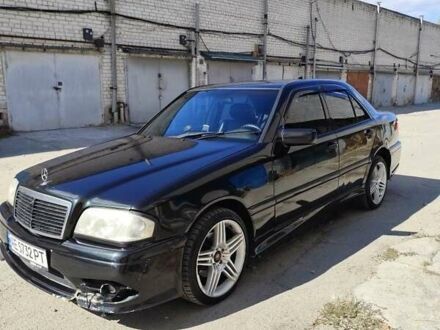 Мерседес Ц-Клас 1999 у Дніпро (Дніпропетровську) на Automoto.ua Зелений Мерседес Ц-Клас, об'ємом двигуна 2.2 л та пробігом 362 тис. км за 3300 $, фото 1 на Automoto.ua