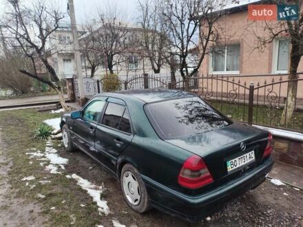 Зелений Мерседес Ц-Клас, об'ємом двигуна 1.8 л та пробігом 300 тис. км за 1999 $, фото 1 на Automoto.ua