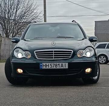 Зеленый Мерседес Ц-Класс, объемом двигателя 2.15 л и пробегом 410 тыс. км за 7200 $, фото 1 на Automoto.ua