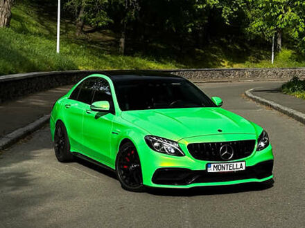 Зеленый Мерседес Ц-Класс, объемом двигателя 3.98 л и пробегом 99 тыс. км за 35000 $, фото 1 на Automoto.ua