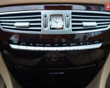 Белый Мерседес ЦЛ-класс, объемом двигателя 5.5 л и пробегом 147 тыс. км за 14000 $, фото 43 на Automoto.ua