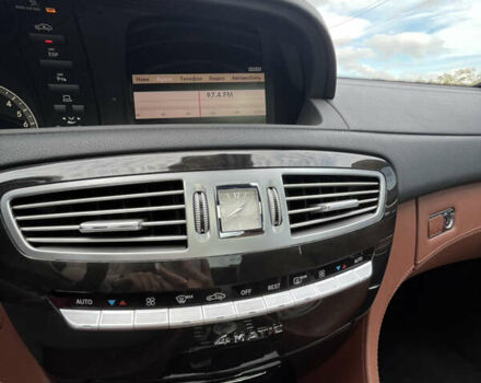 Белый Мерседес ЦЛ-класс, объемом двигателя 5.5 л и пробегом 140 тыс. км за 15000 $, фото 12 на Automoto.ua