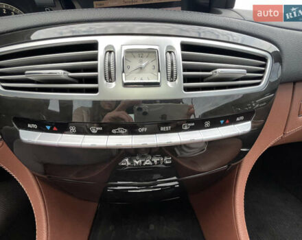 Белый Мерседес ЦЛ-класс, объемом двигателя 5.5 л и пробегом 140 тыс. км за 15000 $, фото 15 на Automoto.ua