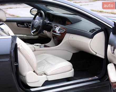 Черный Мерседес ЦЛ-класс, объемом двигателя 5.51 л и пробегом 232 тыс. км за 15500 $, фото 13 на Automoto.ua