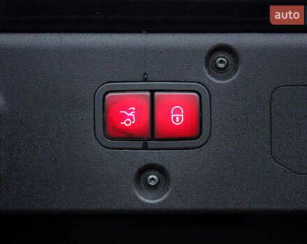 Черный Мерседес ЦЛ-класс, объемом двигателя 5.51 л и пробегом 232 тыс. км за 15500 $, фото 23 на Automoto.ua