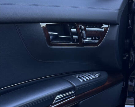 Черный Мерседес ЦЛ-класс, объемом двигателя 5.5 л и пробегом 130 тыс. км за 19500 $, фото 11 на Automoto.ua