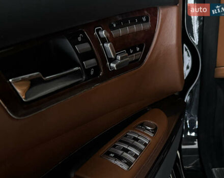 Черный Мерседес ЦЛ-класс, объемом двигателя 5.5 л и пробегом 145 тыс. км за 17000 $, фото 31 на Automoto.ua