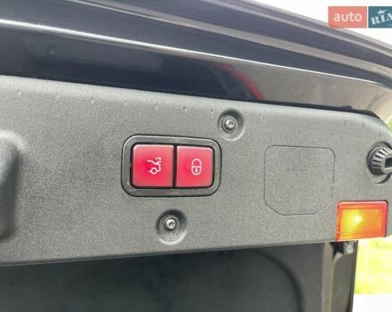 Чорний Мерседес ЦЛ-клас, об'ємом двигуна 5.5 л та пробігом 127 тис. км за 21900 $, фото 17 на Automoto.ua