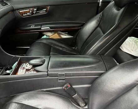 Черный Мерседес ЦЛ-класс, объемом двигателя 5.5 л и пробегом 208 тыс. км за 8500 $, фото 8 на Automoto.ua