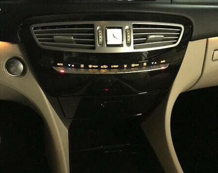 Черный Мерседес ЦЛ-класс, объемом двигателя 5.5 л и пробегом 126 тыс. км за 20000 $, фото 47 на Automoto.ua