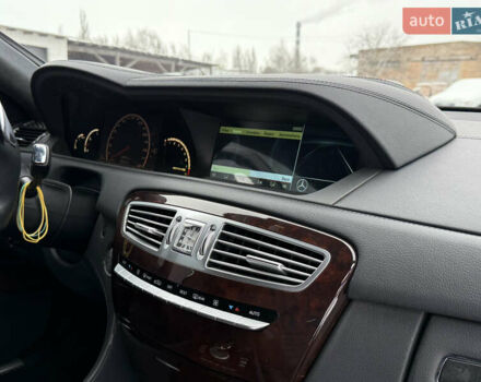 Чорний Мерседес ЦЛ-клас, об'ємом двигуна 6.3 л та пробігом 95 тис. км за 19499 $, фото 52 на Automoto.ua