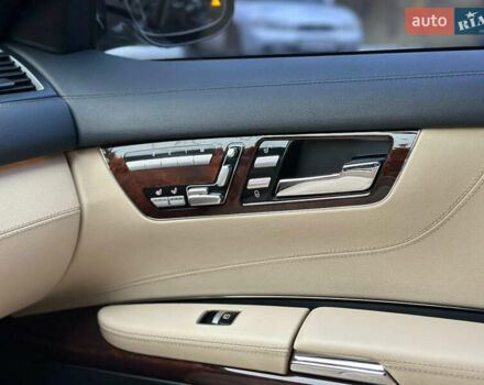 Черный Мерседес ЦЛ-класс, объемом двигателя 5 л и пробегом 165 тыс. км за 16500 $, фото 33 на Automoto.ua