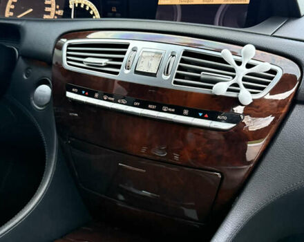 Чорний Мерседес ЦЛ-клас, об'ємом двигуна 5.5 л та пробігом 216 тис. км за 13999 $, фото 47 на Automoto.ua