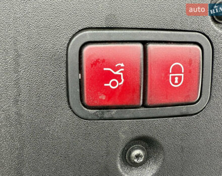 Чорний Мерседес ЦЛ-клас, об'ємом двигуна 6.3 л та пробігом 95 тис. км за 19499 $, фото 63 на Automoto.ua